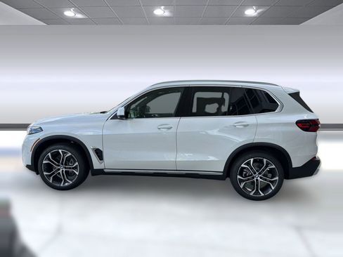New 2026 BMW X5 xDrive40i w/ Executive Package AWD/4WD image 2
