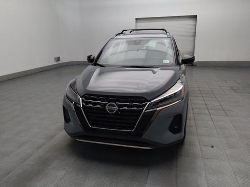 Used 2021 Nissan Kicks SR w/ SR Premium Package FWD image 14