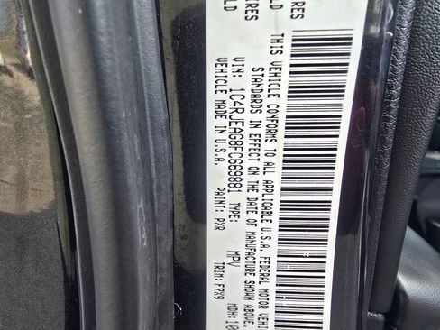 Used 2015 Jeep Grand Cherokee Laredo w/ Quick Order Package 23E image 13