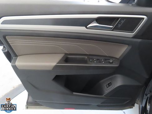Used 2023 Volkswagen Atlas Cross Sport SEL AWD/4WD image 10