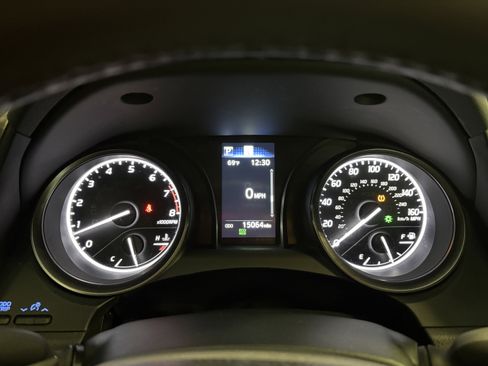Certified 2024 Toyota Camry SE FWD image 21
