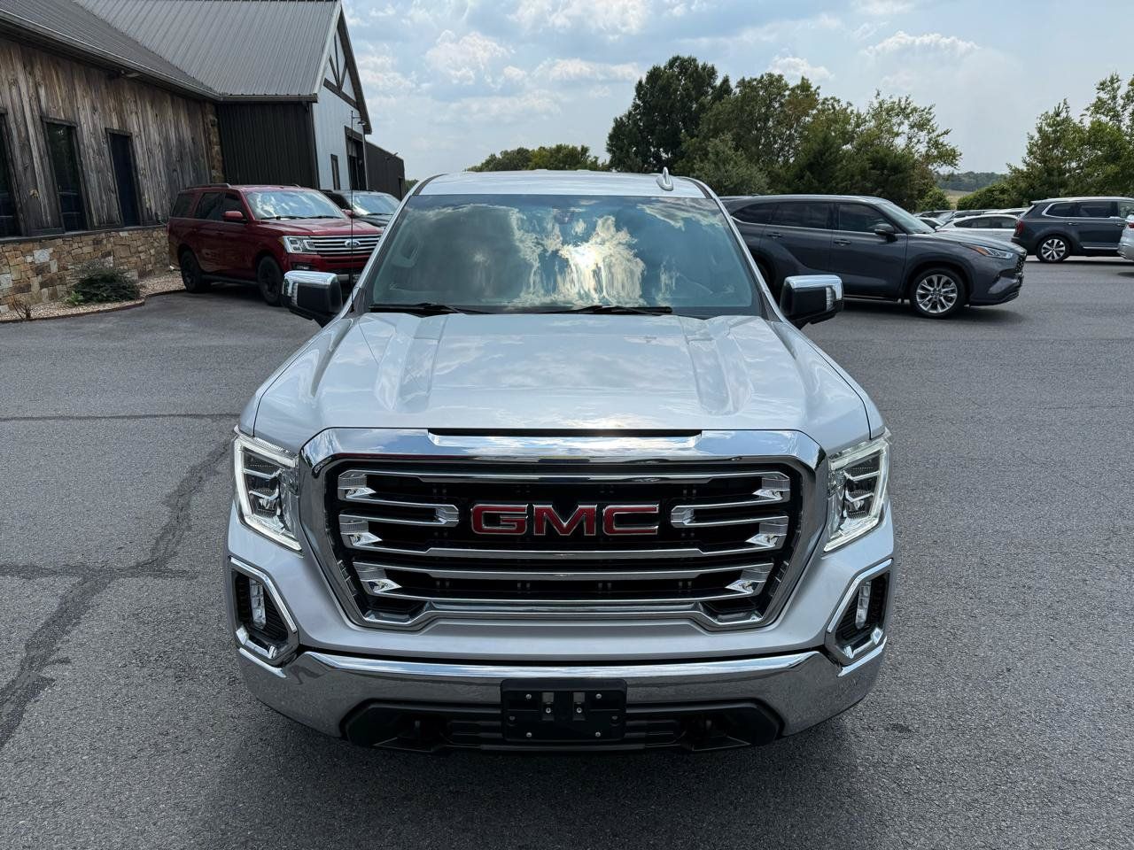 Used 2021 GMC Sierra 1500 SLT AWD/4WD image 10