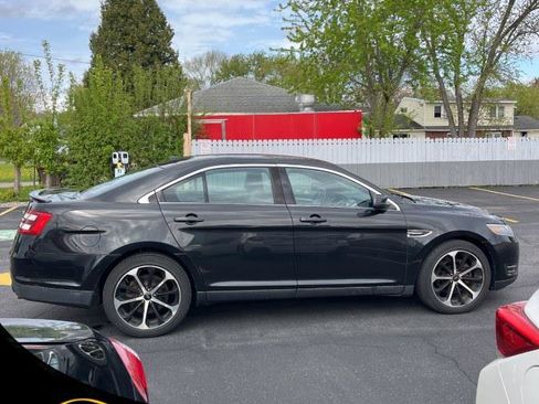 Used 2015 Ford Taurus SEL w/ Equipment Group 201A AWD/4WD image 5