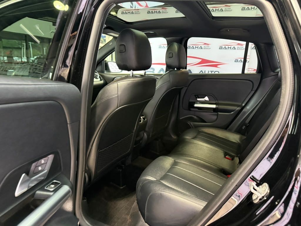 Used 2023 Mercedes-Benz GLA 250 4MATIC w/ Premium Package image 33