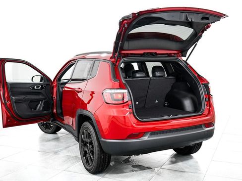 New 2026 Jeep Compass Latitude AWD/4WD image 10