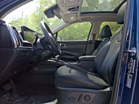 Used 2025 Kia Sorento EX w/ Panoramic Sunroof Package AWD/4WD image 14