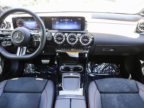 New 2025 Mercedes-Benz CLA 250 image 11