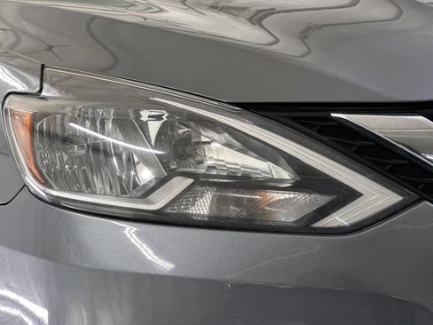 Used 2016 Nissan Sentra S FWD image 10
