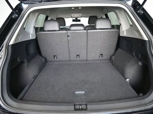 Used 2021 Volkswagen Tiguan SEL image 39