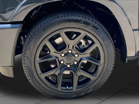 Used 2025 RAM 1500 Laramie w/ Night Edition AWD/4WD image 11