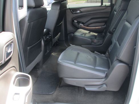Used 2017 Chevrolet Suburban Premier AWD/4WD image 13