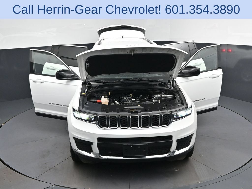 Used 2023 Jeep Grand Cherokee L Laredo RWD image 52