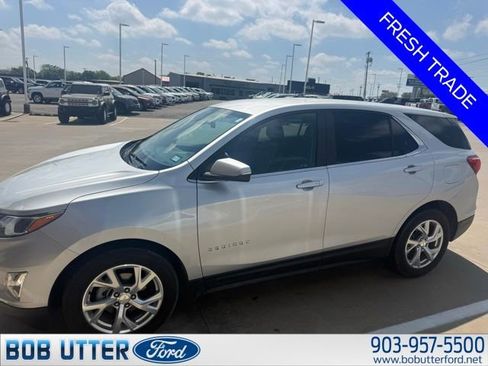 Used 2021 Chevrolet Equinox LT image 3