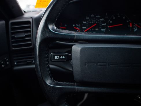 Used 1987 Porsche 944 Coupe image 19