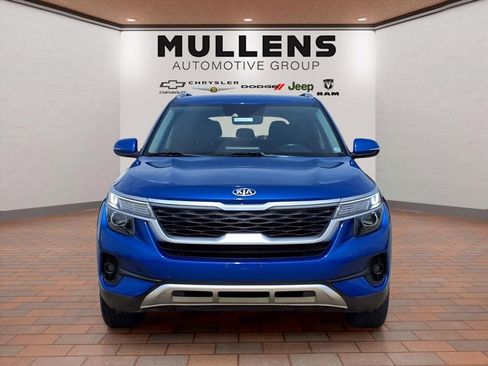 Used 2021 Kia Seltos S AWD/4WD image 2