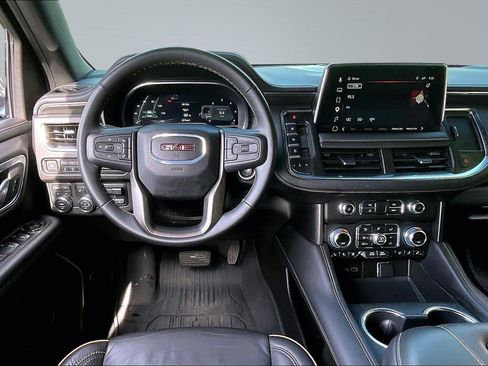 Used 2024 GMC Yukon AT4 w/ AT4 Premium Plus Package AWD/4WD image 5