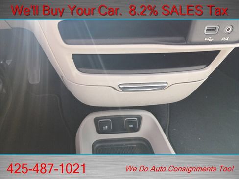 Used 2018 Chrysler Pacifica Touring Plus FWD image 19