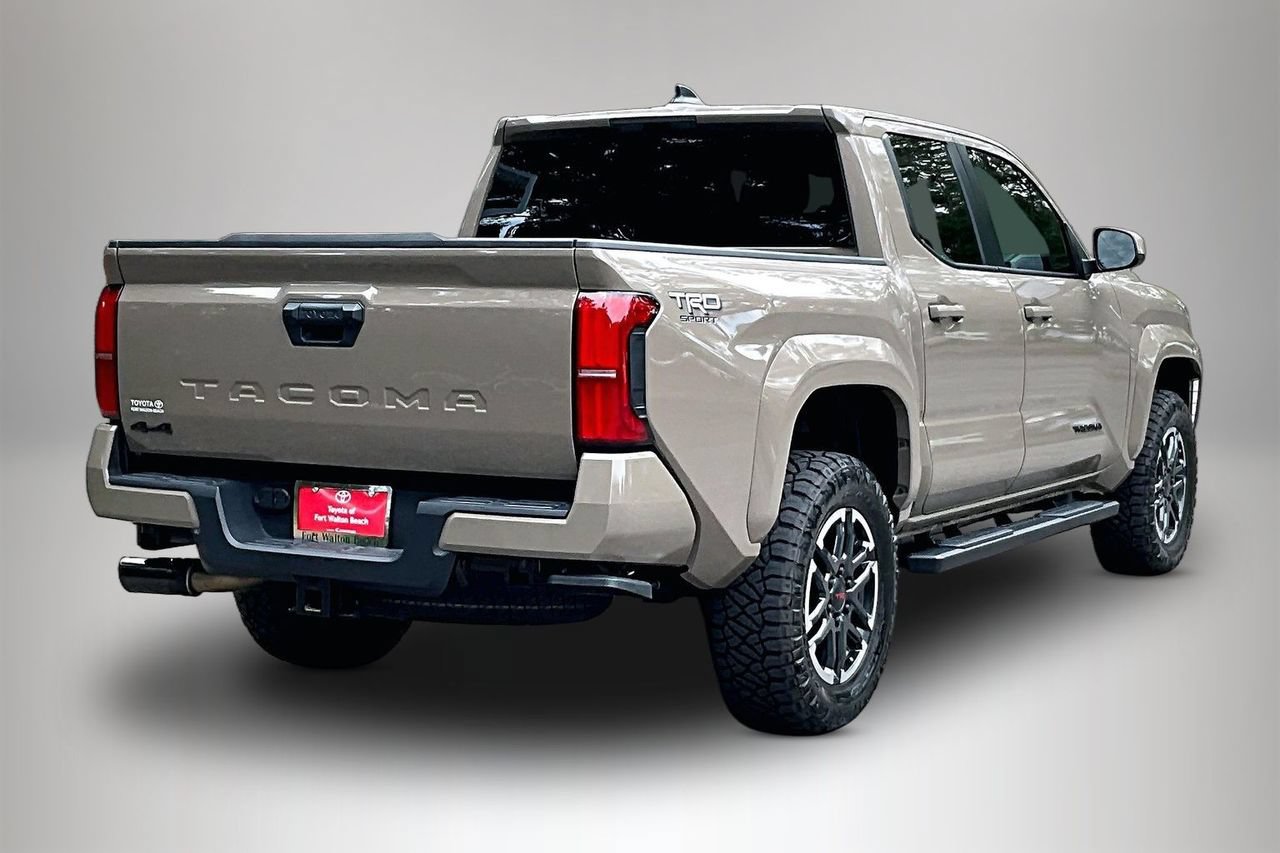 Used 2026 Toyota Tacoma TRD Sport AWD/4WD image 5