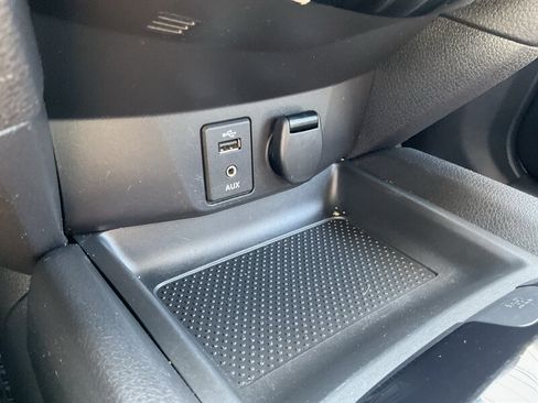 Used 2016 Nissan Rogue S AWD/4WD image 23
