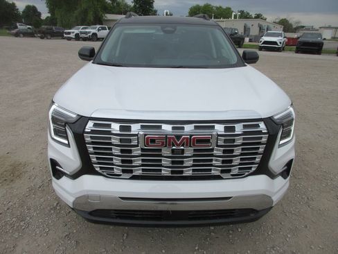 New 2026 GMC Terrain Denali w/ LPO, Black Badging Package AWD/4WD image 10