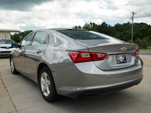 Used 2023 Chevrolet Malibu LS FWD image 4