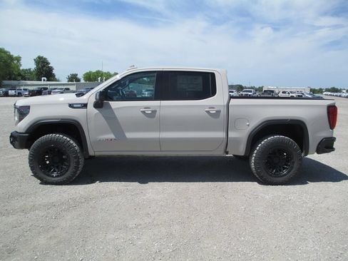 New 2026 GMC Sierra 1500 AT4X AWD/4WD image 9