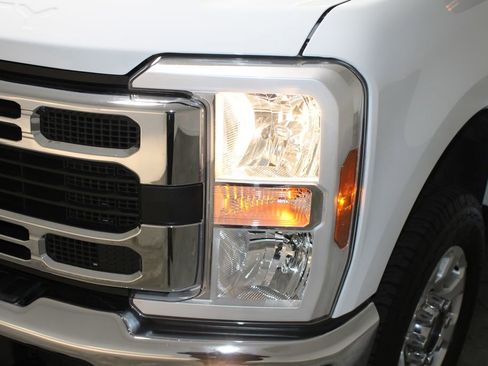 Used 2024 Ford F250 XLT image 56