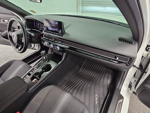 Certified 2025 Honda Civic Sport image 35