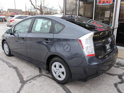Used 2011 Toyota Prius Three image 7