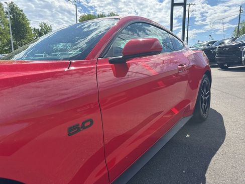 Used 2022 Ford Mustang GT Premium image 27
