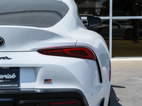 Used 2023 Toyota Supra RWD image 12