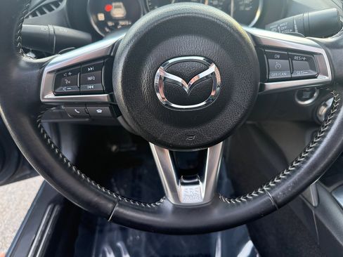 Used 2021 MAZDA MX-5 Miata RF Grand Touring image 18