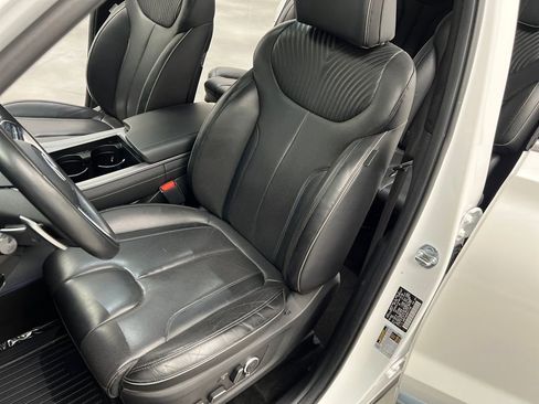 Used 2024 Hyundai Palisade Calligraphy image 9