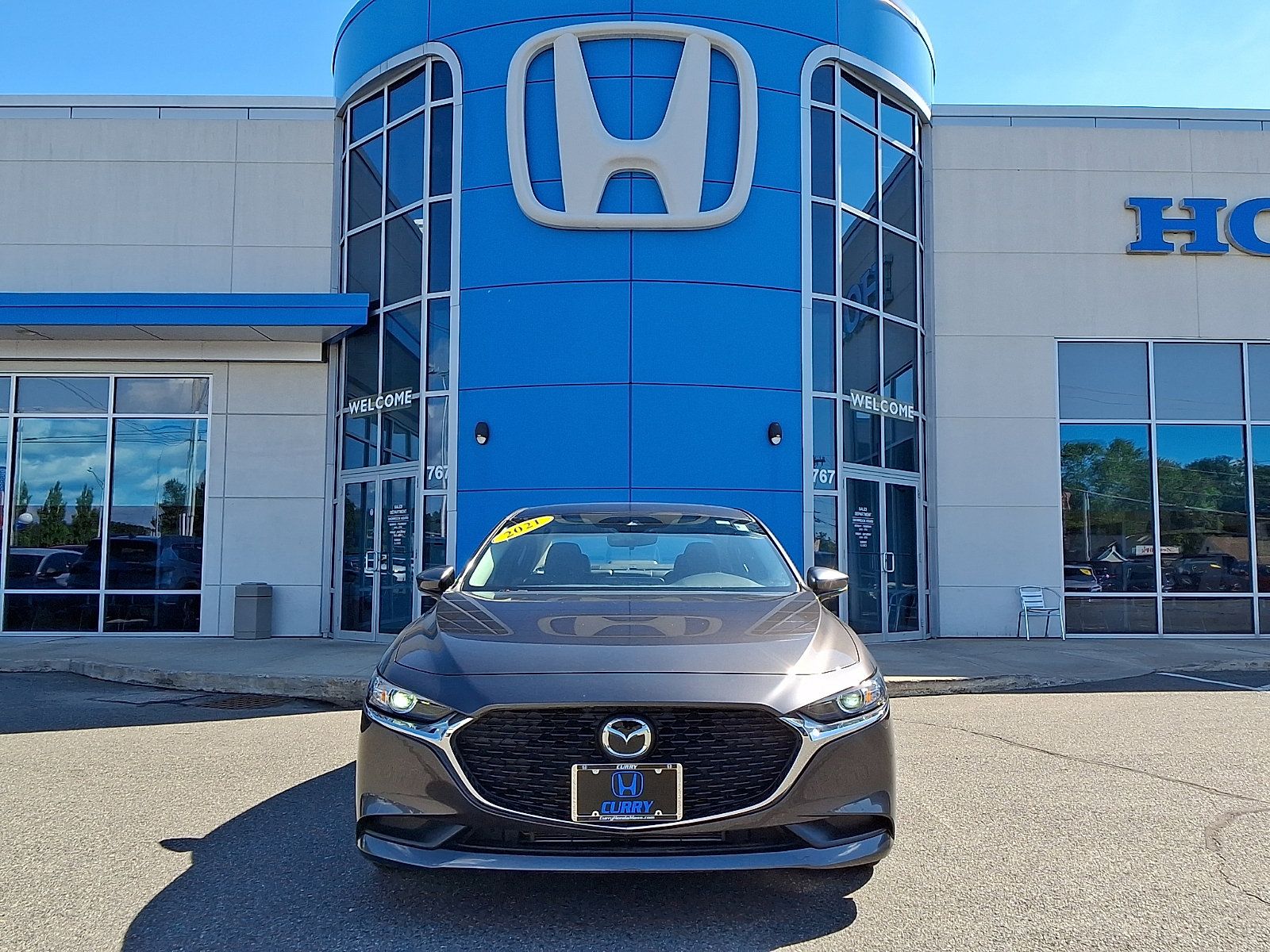 Used 2021 MAZDA MAZDA3 s FWD image 2