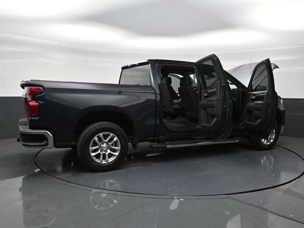 Used 2023 Chevrolet Silverado 1500 LT w/ Z71 Off-Road Package AWD/4WD image 28