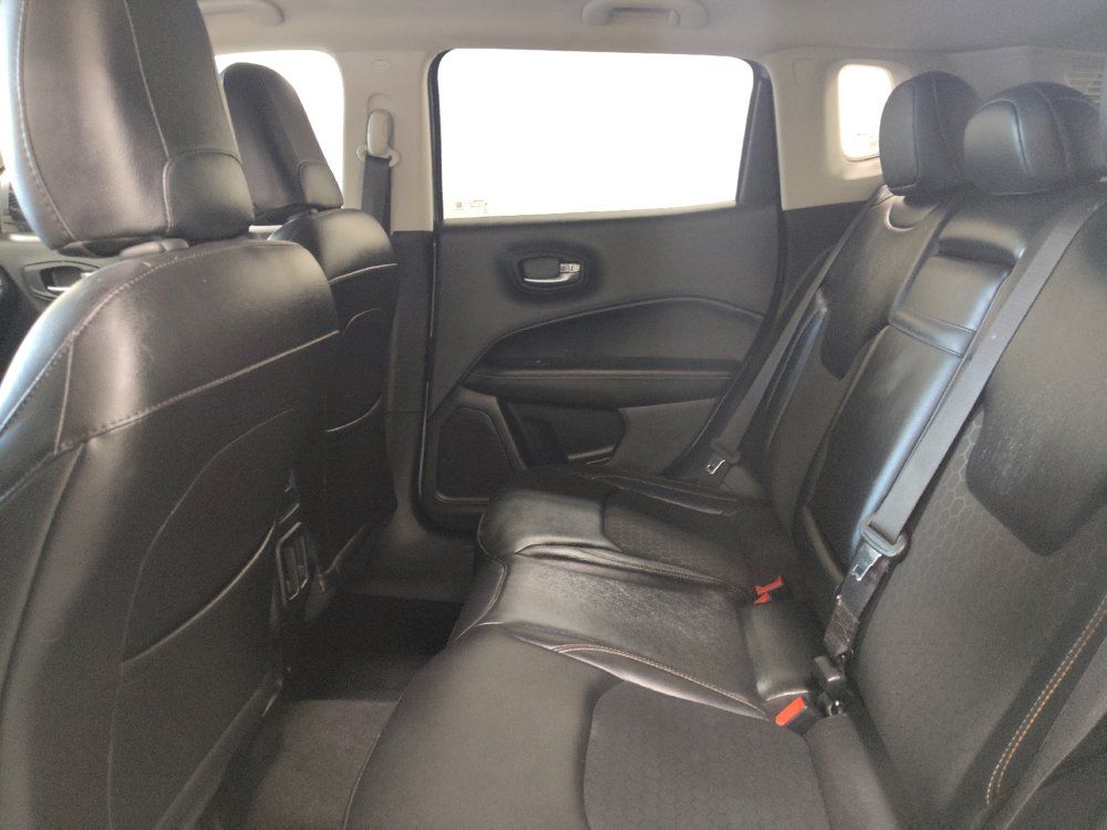 Used 2018 Jeep Compass Latitude w/ Cold Weather Group AWD/4WD image 18