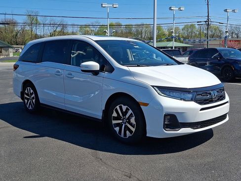 New 2026 Honda Odyssey EX-L image 2