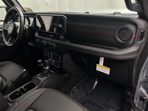 New 2026 Jeep Wrangler Unlimited Rubicon 392 w/ Quick Order Package 27X Moab AWD/4WD image 18