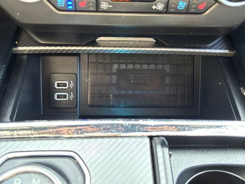 Used 2019 Ford Expedition Limited w/ Equipment Group 303A AWD/4WD image 27