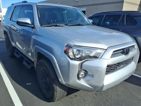Used 2022 Toyota 4Runner SR5 image 2