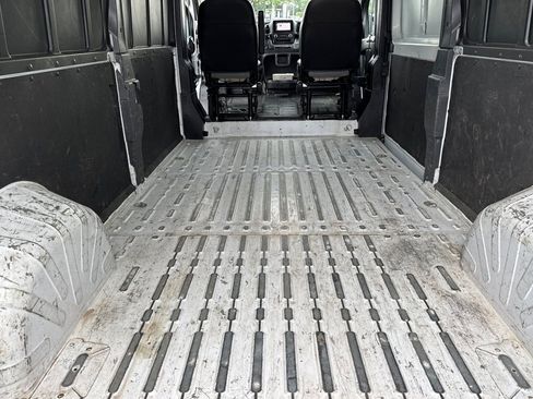 Used 2023 RAM ProMaster 2500 FWD image 14