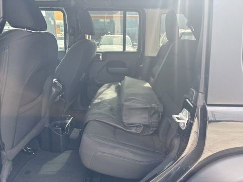 Used 2022 Jeep Wrangler Unlimited Sport image 13