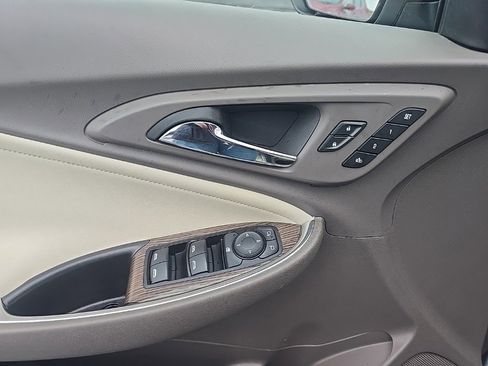 Used 2024 Chevrolet Malibu LT image 12