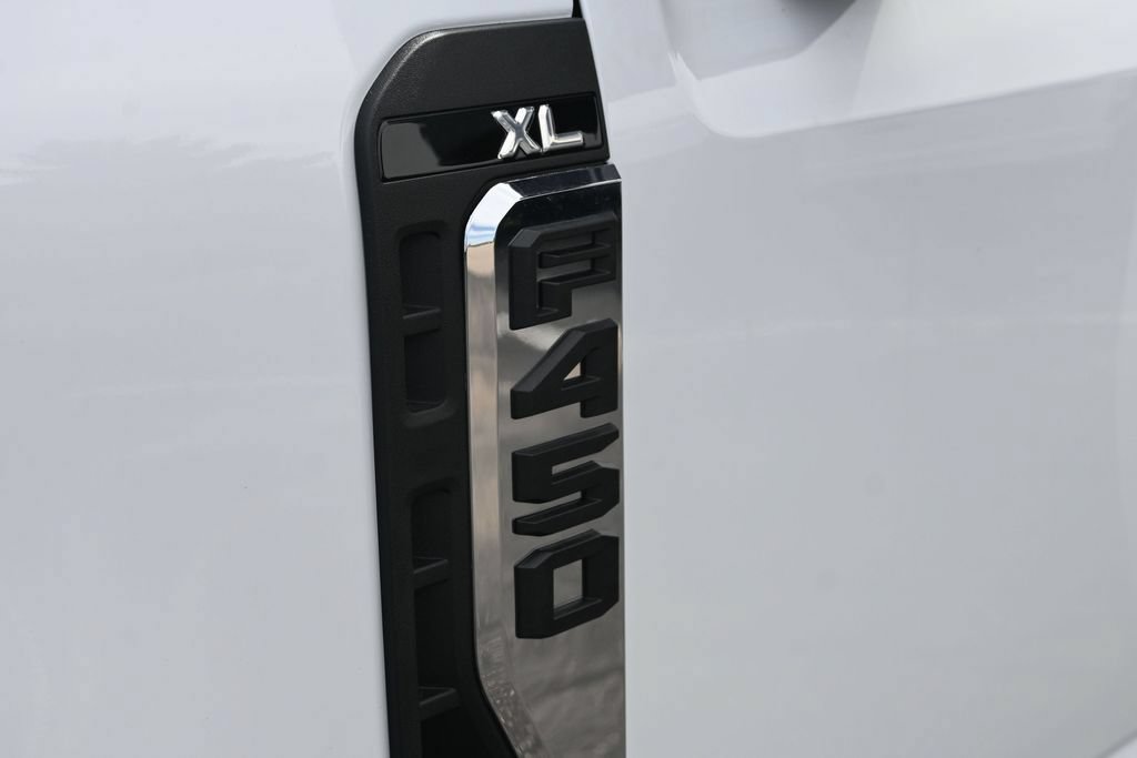New 2026 Ford F450 XL w/ XL Chrome Package AWD/4WD image 13
