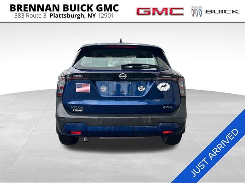 Used 2025 Nissan Kicks S AWD/4WD image 4