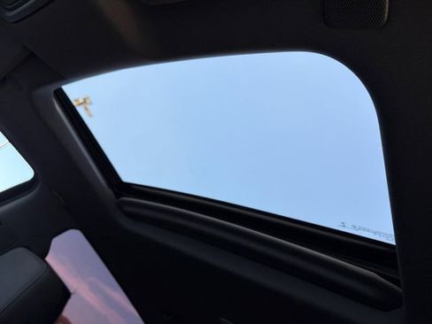 Used 2020 GMC Sierra 1500 SLT image 25