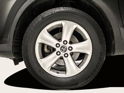 Used 2015 Toyota RAV4 XLE image 8