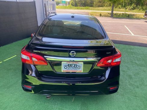 Used 2018 Nissan Sentra SR w/ Premium Package (P02) FWD image 4