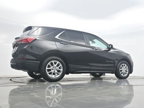 Used 2023 Chevrolet Equinox LT FWD image 29
