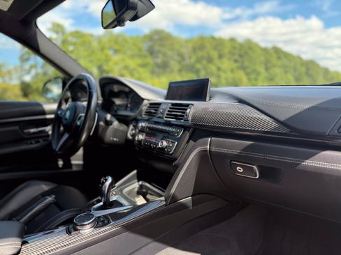 Used 2015 BMW M3 RWD image 23